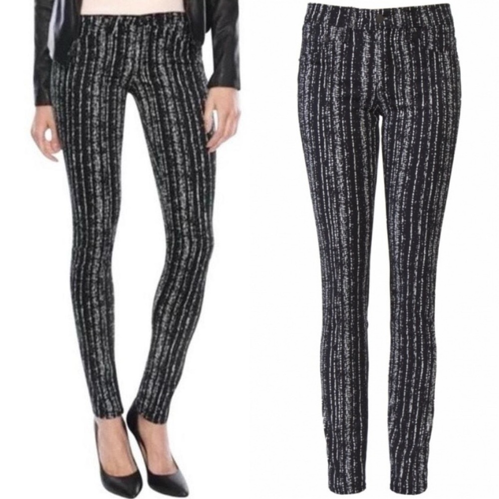 Rag & Bone 
Super Stretch Jean Leggings  Black and White Barcode size 25 EUC